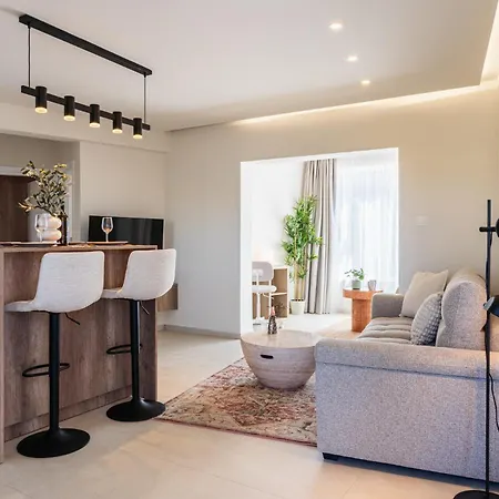 Ronin 2-bedroom By The Sea Apartament *